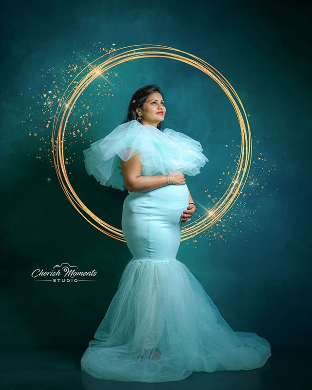 Best Affordable Premium Maternity Photoshoot in Noida, Delhi NCR